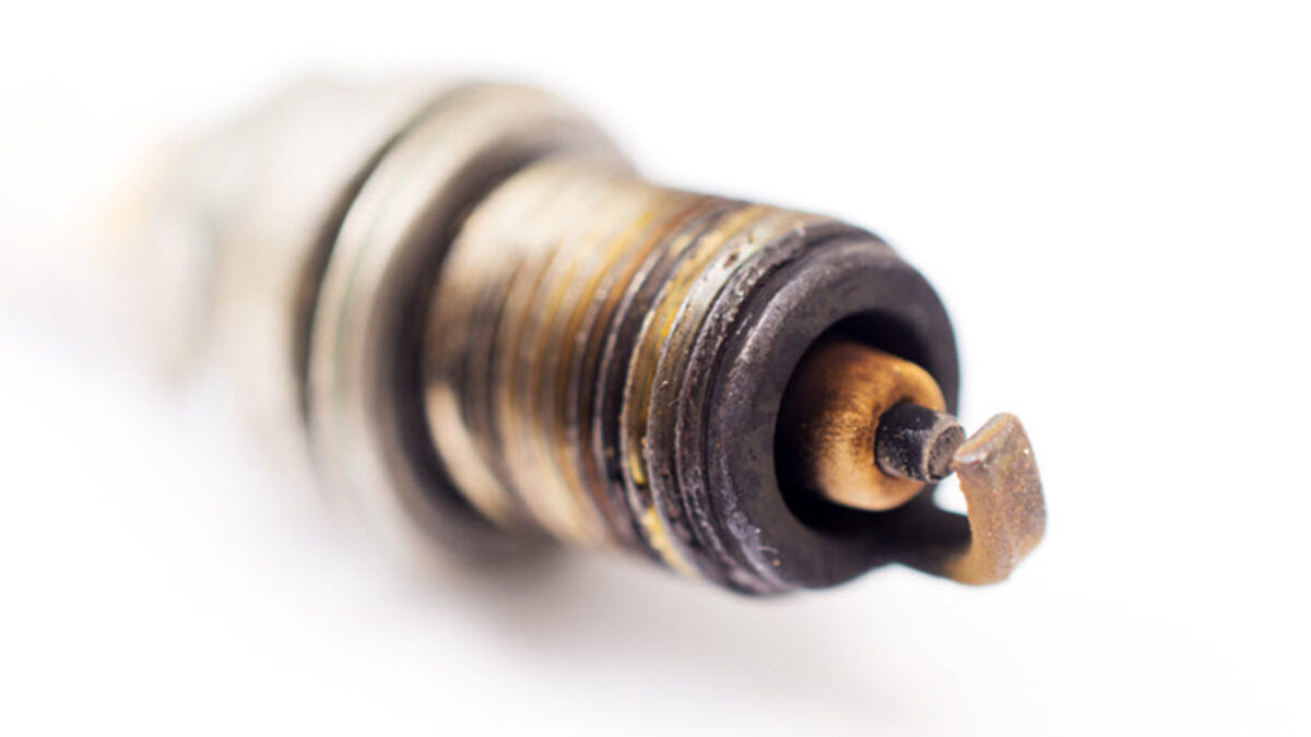 Spark Plug Replacement Step-by-Step -  Motors Blog